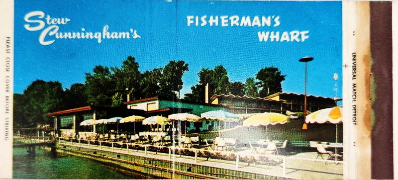 River Crab Blue Water Inn (Stew Cunninghams Fishermans Wharf) - Vintage Postcard (newer photo)